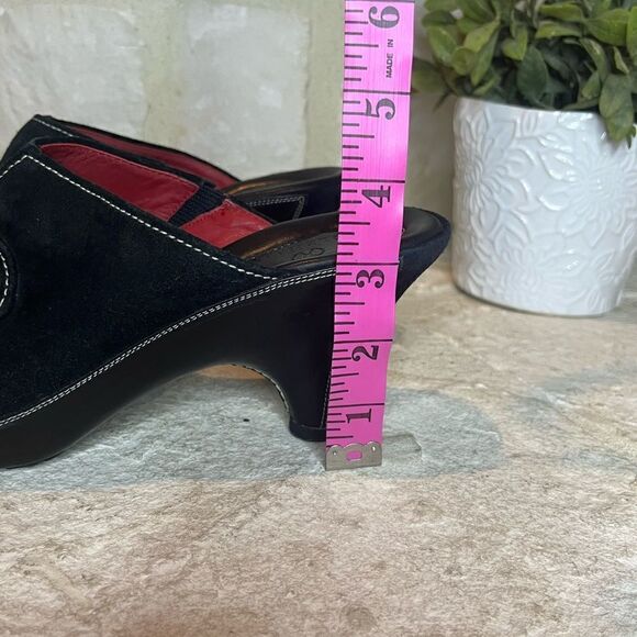 Cole Haan Black Suede Wedges sz  9B - Picture 7 of 7